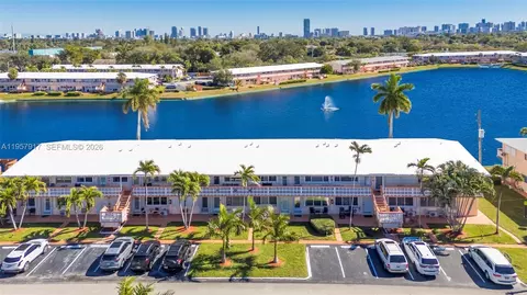 901 SW 11th Ave #17H, Hallandale Beach, FL 33009