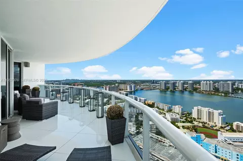 18201 Collins Ave #5201, Sunny Isles Beach, FL 33160