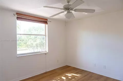 Bedroom - 509 E Sheridan St #3083, Dania Beach, FL 33004 photo 8 of 8
