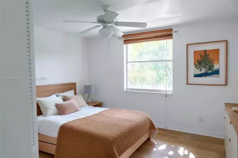 Bedroom - 509 E Sheridan St #3083, Dania Beach, FL 33004 photo 2 of 8