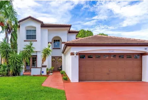 13249 NW 9th Ln, Miami, FL 33182