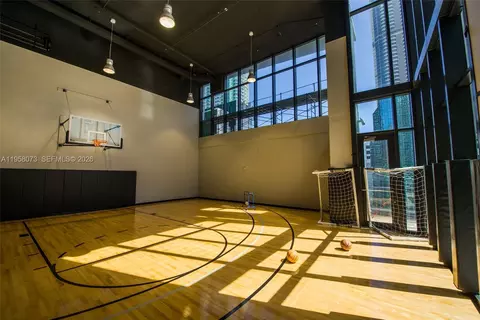 1010 Brickell Ave #3207, Miami, FL 33131