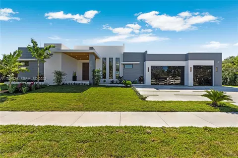 11000 SW 120th St, Miami, FL 33176