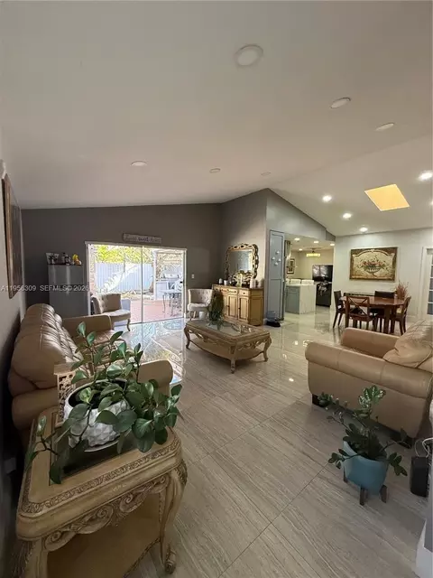 Other - 18237 NW 61st Pl, Hialeah, FL 33015 photo 4 of 6