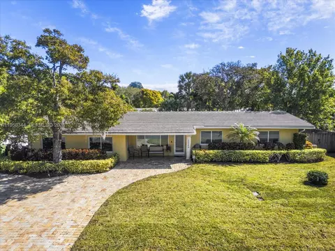 2648 NE 26th Ave, Fort Lauderdale, FL 33306