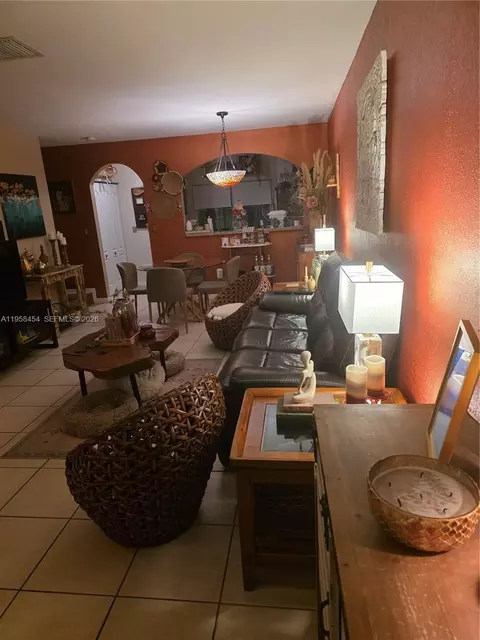 7701 W 36th Ave #3, Hialeah, FL 33018 photo 2