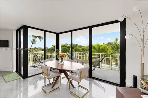 1000 Quayside Ter #506, Miami, FL 33138