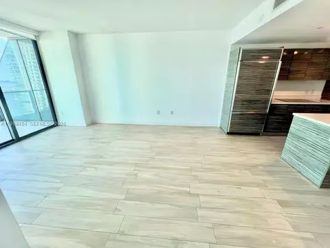 Living - 460 NE 28th St #2603, Miami, FL 33137 photo 3 of 4