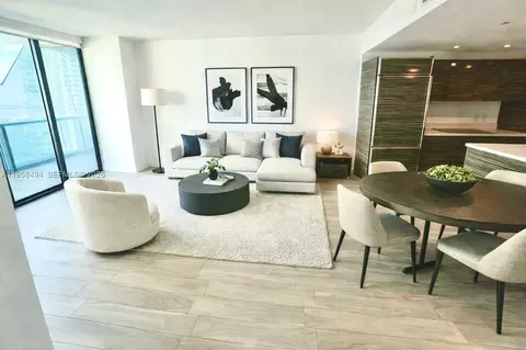 Living - 460 NE 28th St #2603, Miami, FL 33137 photo 4 of 4