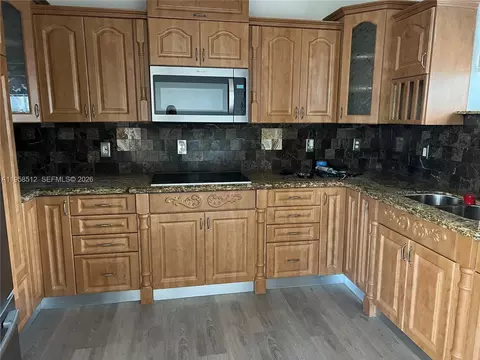 8001 W 36th Ave #1, Hialeah, FL 33018 photo 32