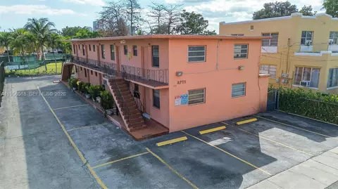 1716 NW 19th St, Miami, FL 33125