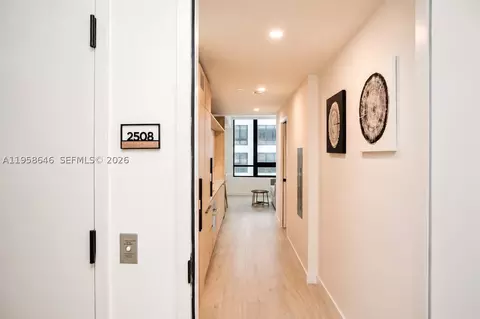 225 N Miami Ave #2508, Miami, FL 33128