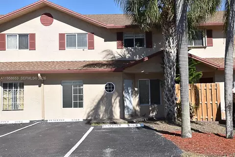 9763 NW 37th St, Sunrise, FL 33351
