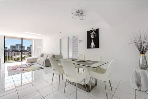 210 174th St #807, Sunny Isles Beach, FL 33160