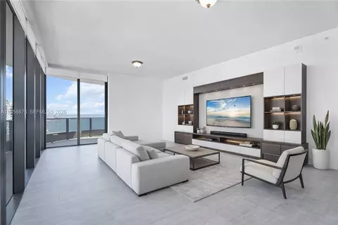 1000 Brickell Plz #PH5408, Miami, FL 33131