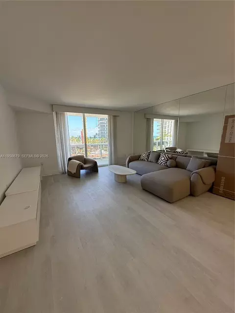 10275 Collins Ave #420, Bal Harbour, FL 33154