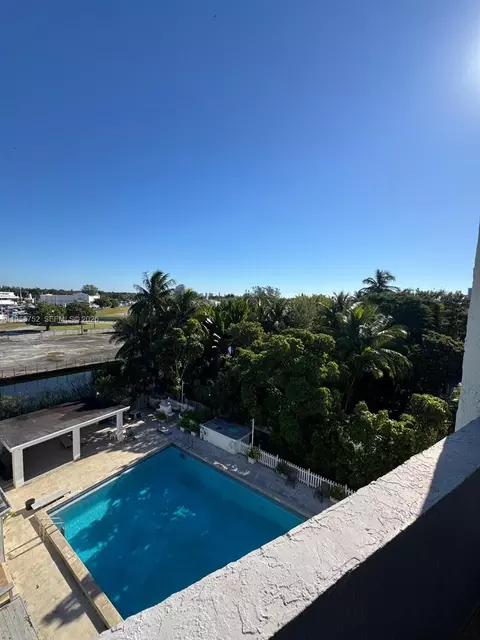 7801 NE 4th Ct #516, Miami, FL 33138