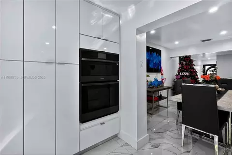 Kitchen - 1594 W 73rd St, Hialeah, FL 33014 photo 6 of 7