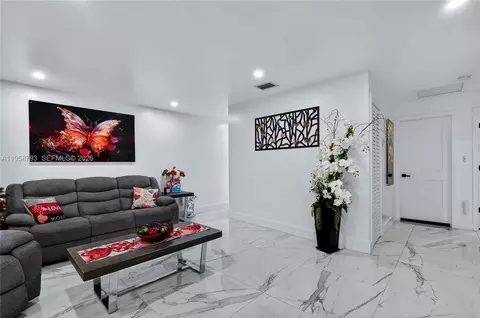 Other - 1594 W 73rd St, Hialeah, FL 33014 photo 2 of 9
