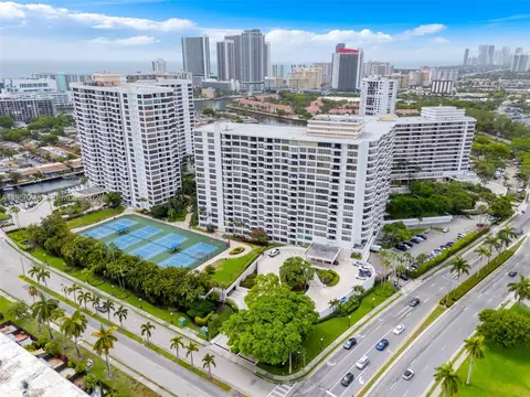 600 NE Three Islands Blvd #1021, Hallandale Beach, FL 33009