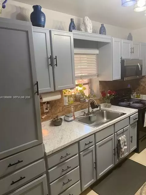 691 E 62nd St, Hialeah, FL 33013 photo 13