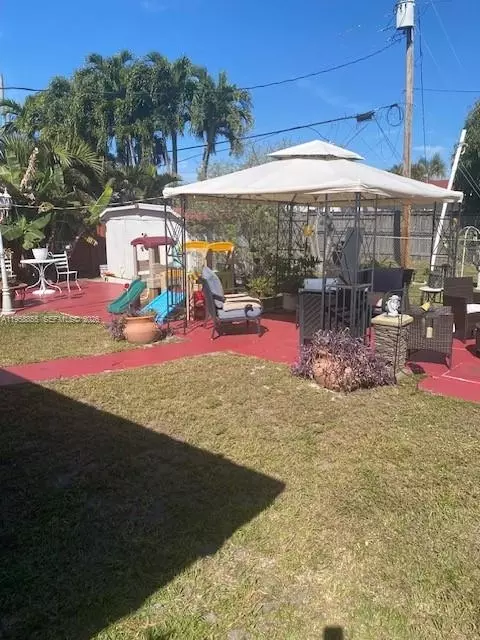 691 E 62nd St, Hialeah, FL 33013 photo 6