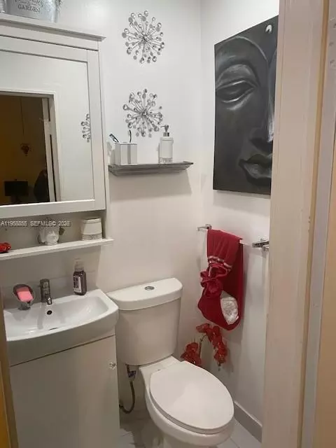 691 E 62nd St, Hialeah, FL 33013 photo 20