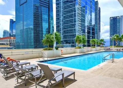 1200 Brickell Bay Dr #1509, Miami, FL 33131