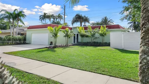 8614 SW 102nd Pl, Miami, FL 33173