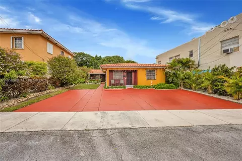 1025 SW 11th St, Miami, FL 33129