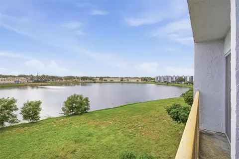 8560 N Sherman Cir #401, Miramar, FL 33025