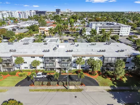 701 NE 1st Ct #110, Hallandale Beach, FL 33009