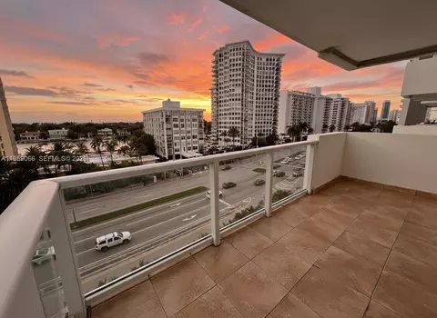 5601 Collins Ave #720, Miami Beach, FL 33140