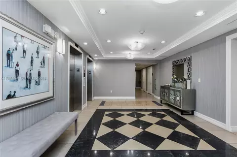 1900 Van Buren St #317B, Hollywood, FL 33020