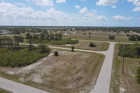 10 Seahawk Ct, Port Charlotte, FL 33946 photo 2