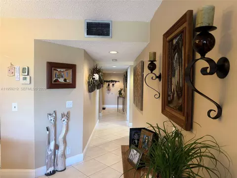 1100 SW 130th Ave #401H, Pembroke Pines, FL 33027