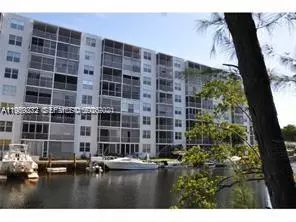 3660 NE 166th St #611, North Miami Beach, FL 33160