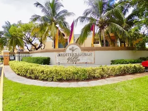 6272 NW 186th St #114, Hialeah, FL 33015
