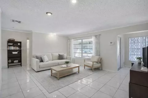 4927 NW 55th Ct, Tamarac, FL 33319
