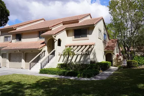 5741 Coach House Cir #H, Boca Raton, FL 33486