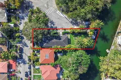 7715 NE 5th Ave, Miami, FL 33138