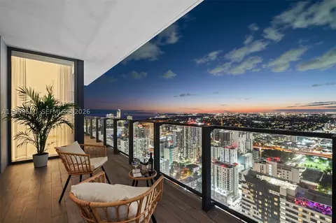 88 SW 7th St #3612, Miami, FL 33130