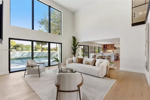 868 Country Club Dr, North Palm Beach, FL 33408