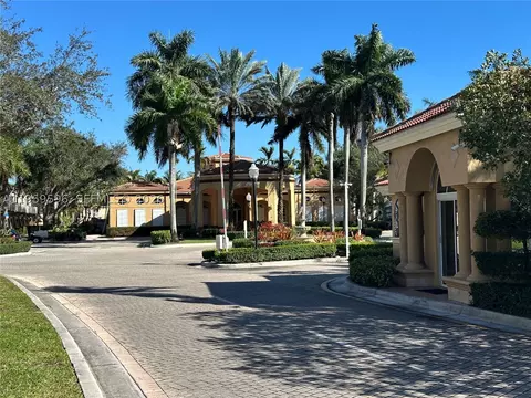 12811 SW 30th St #110, Miramar, FL 33027