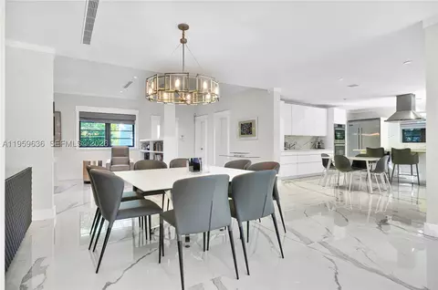 4363 Nautilus Dr, Miami Beach, FL 33140