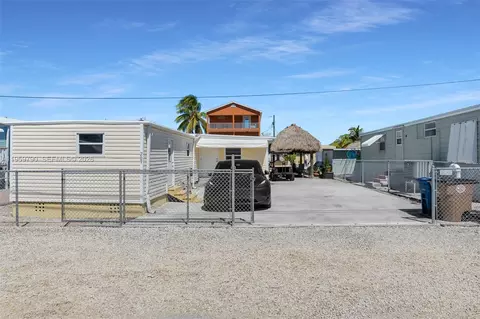 209 Buttonwood Ave, Key Largo, FL 33037