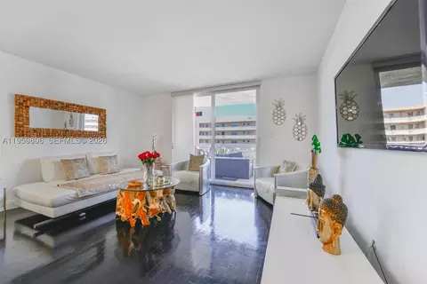 400 NE 12th Ave #505, Hallandale Beach, FL 33009