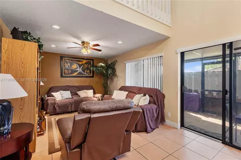 Living - Undisclosed, Hialeah, FL 33015 photo 1 of 3