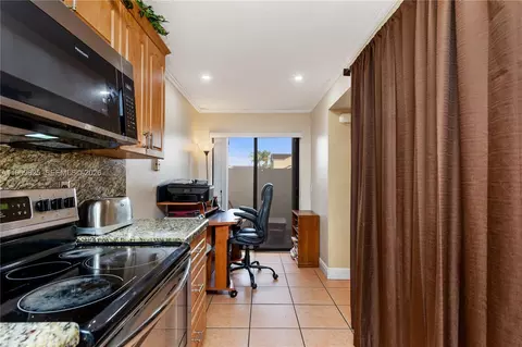 Kitchen - Undisclosed, Hialeah, FL 33015 photo 2 of 3
