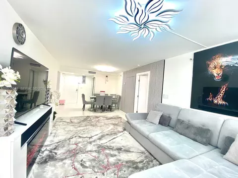 210 174th St #403, Sunny Isles Beach, FL 33160